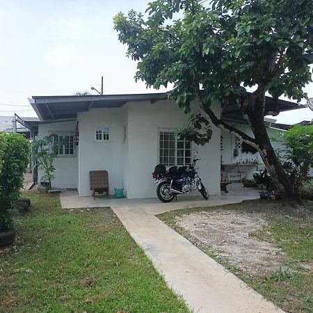 Gia'S Garage & Home For Bocas Travelers Almirante エクステリア 写真