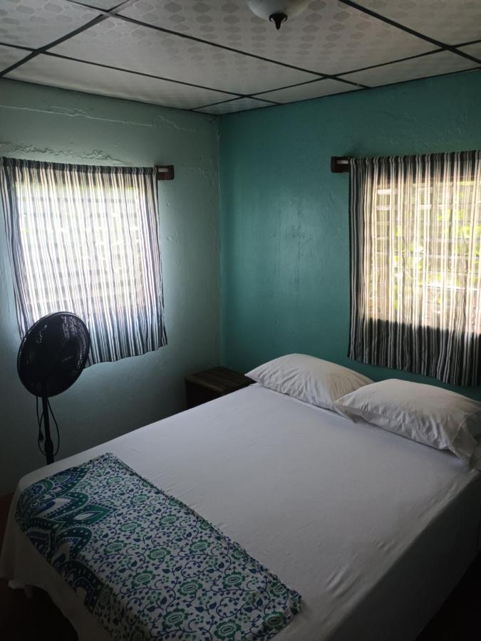 Gia'S Garage & Home For Bocas Travelers Almirante エクステリア 写真