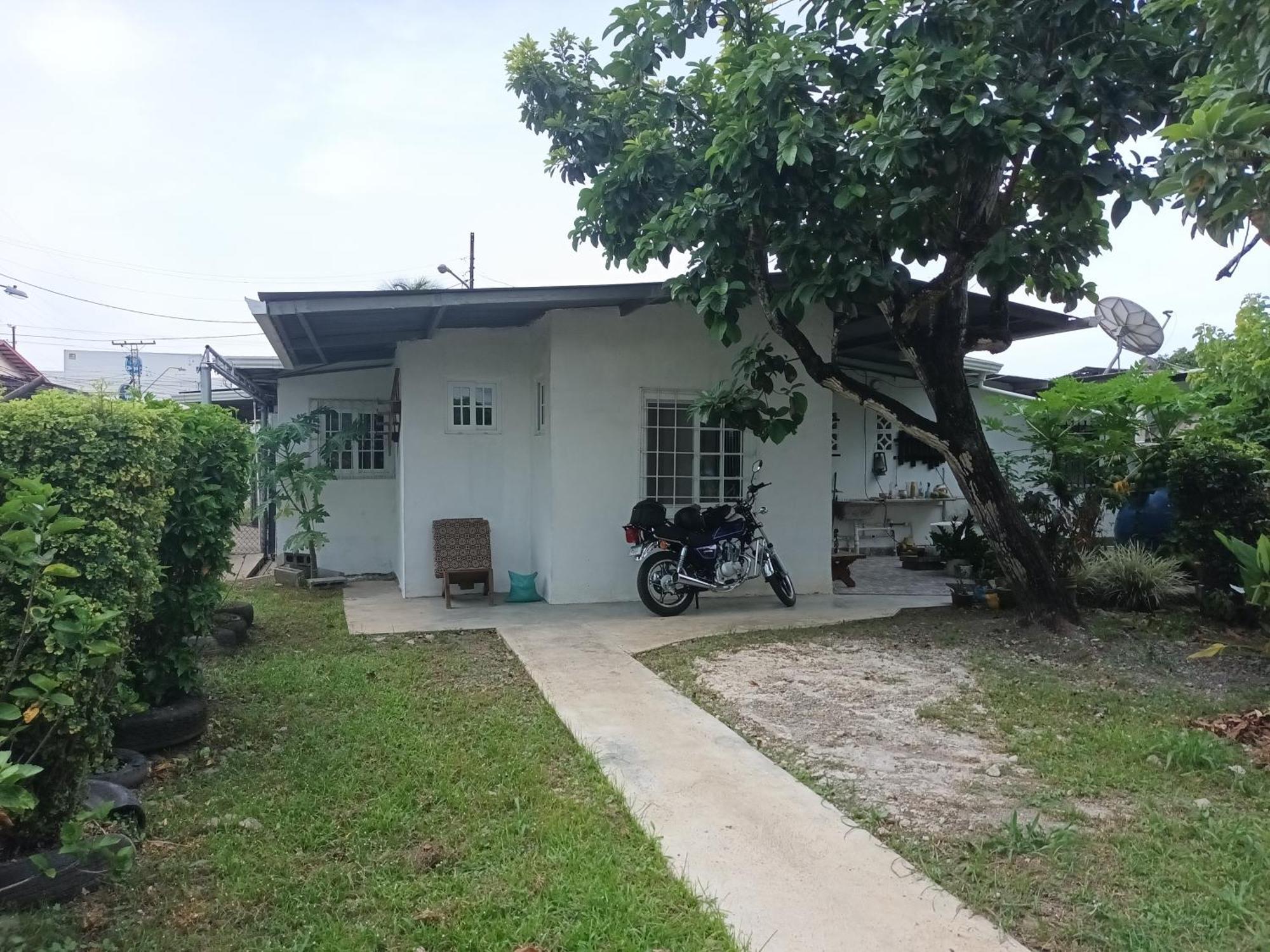 Gia'S Garage & Home For Bocas Travelers Almirante エクステリア 写真